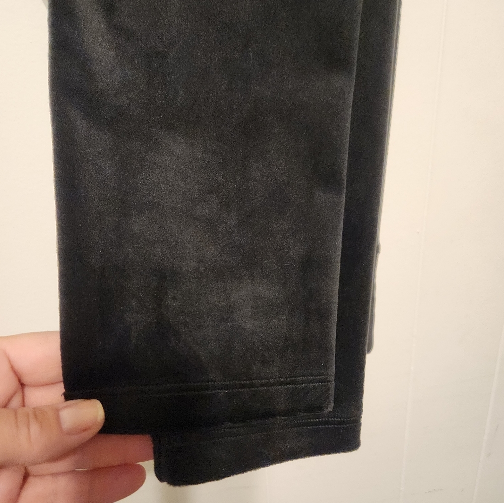 Calvin Klein pants ๐ - Picture 3 of 5